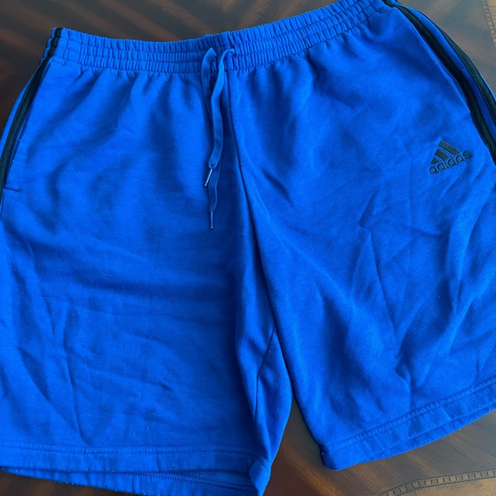Adidas very good condition short blue 2x